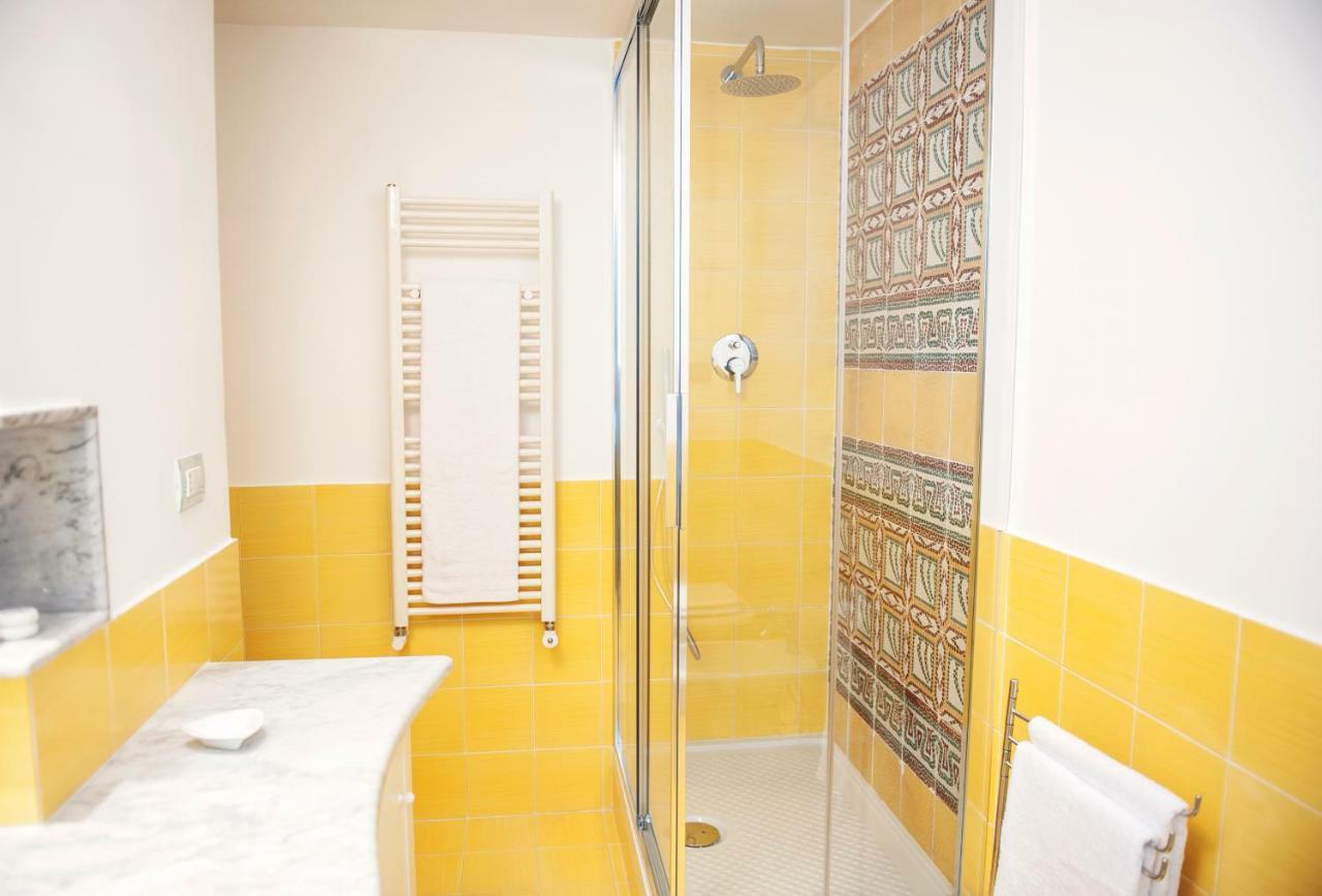 Nei Paraggi Bed & Breakfast *